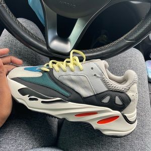 Yeezy 700